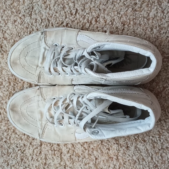 white vans high top shoe - Picture 2 of 5